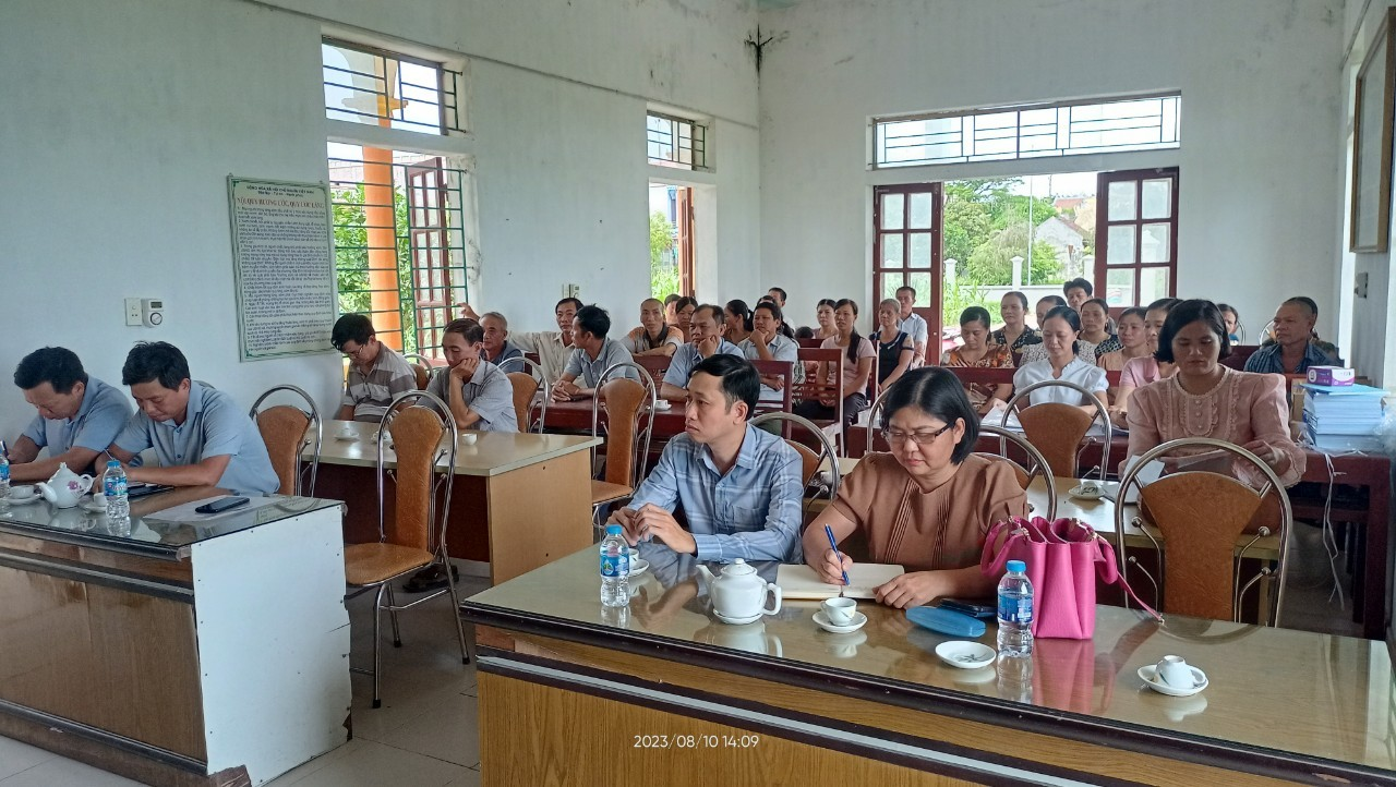 Hội nông dân xã Nghĩa Sơn tổ chức khai giảng lớp dạy nghề chăn nuôi gia súc, gia cầm cho Hội viên Nông dân xã